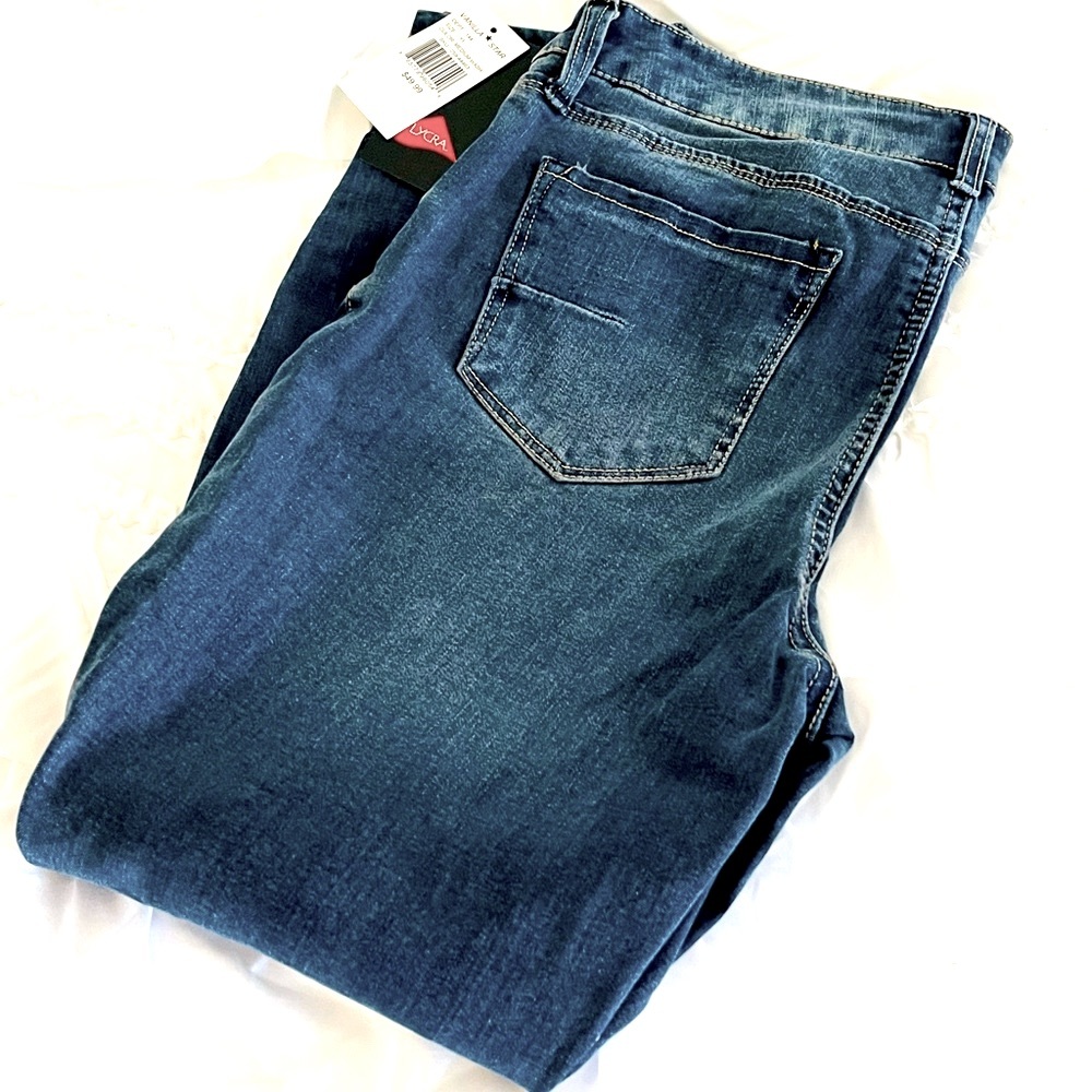 ⭕️Vanilla Star Jeans. Size 9 New/Tags